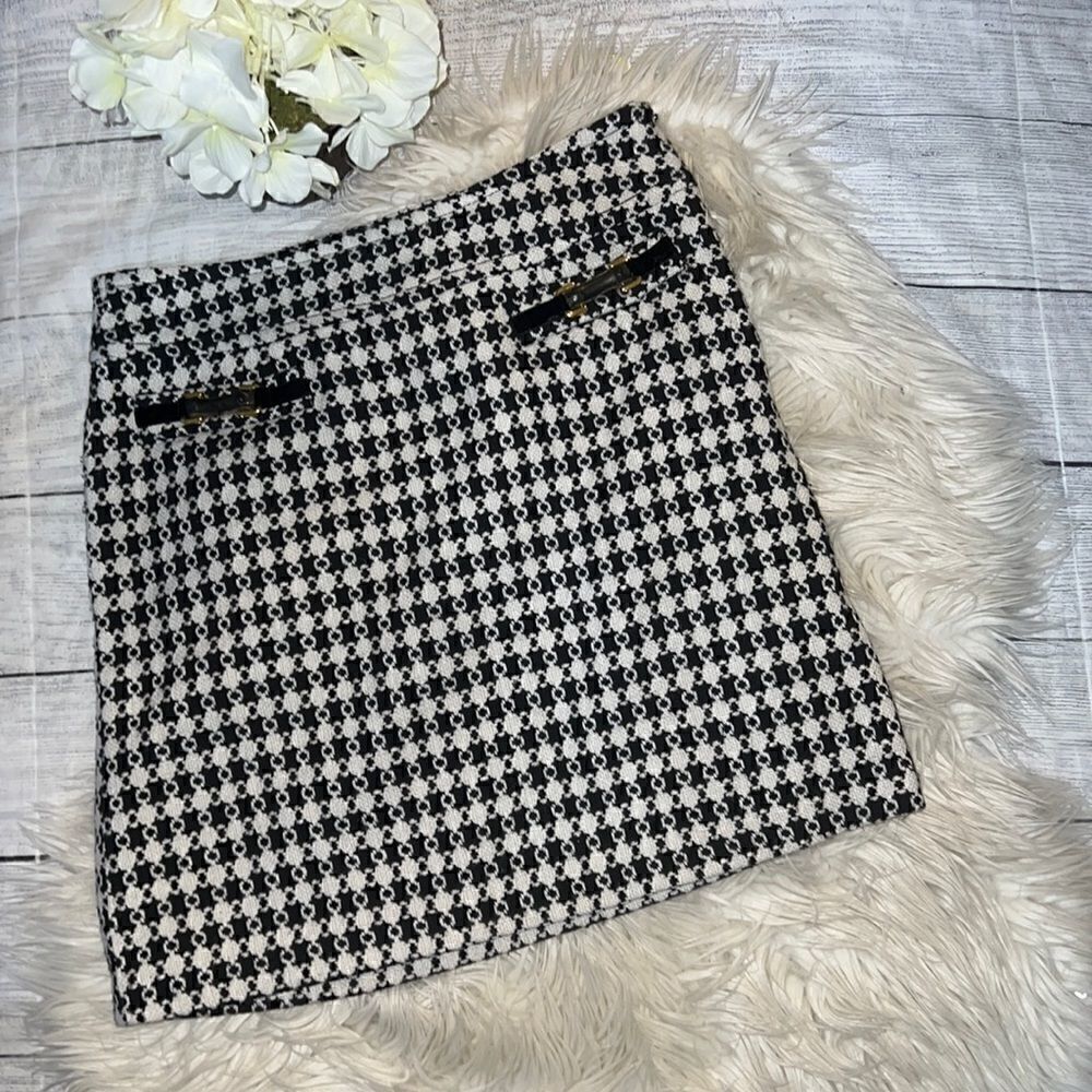 Skirtin’ Around Houndstooth A-Line Wool Blend Skirt Horsebit Black White Sz 4
